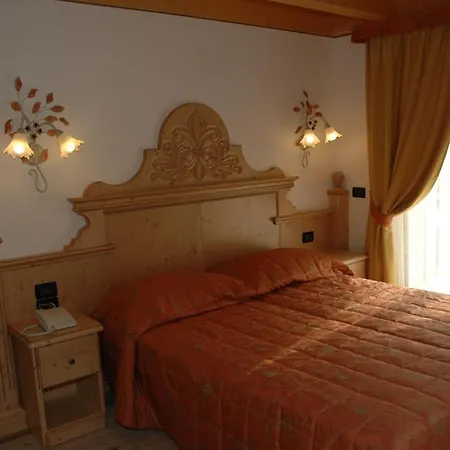 Garni Il Giglio Aparthotel 3*